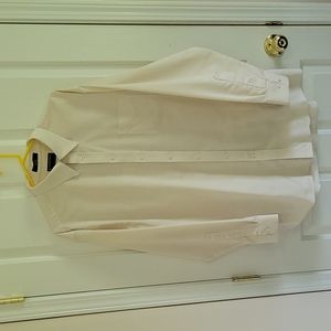 Stafford Essentials Button Down Dress Shirt!!